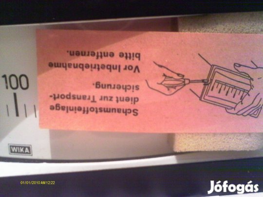 Hőmérsékletmérő táblaműszer eladó. (D-0099)