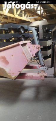Homlokrakodó eladó 
