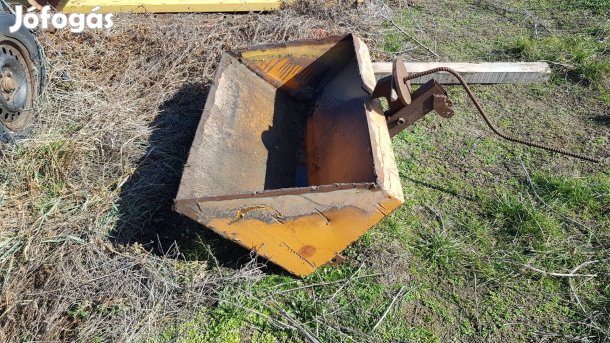 Homlokrakodó kanál kistraktorhoz eladó 