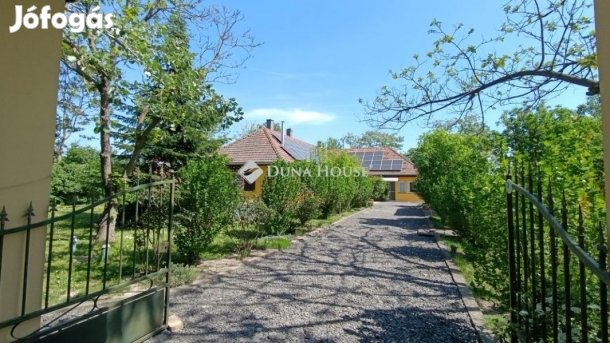 Homorúdi 145 nm-es ház eladó