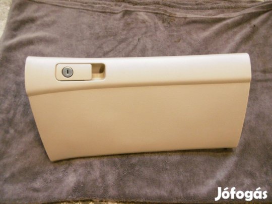 Honda Accord VII (2003-2008) Kesztyűtartó