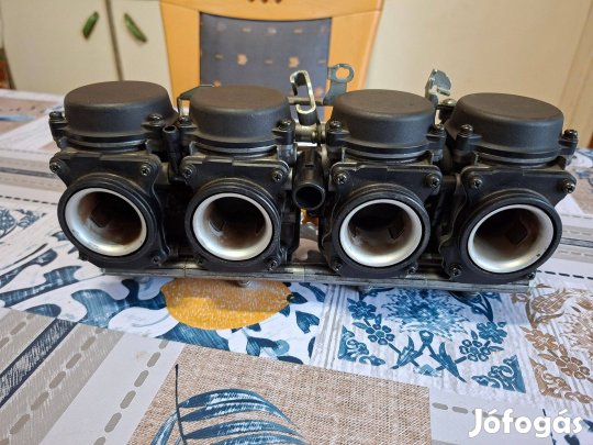 Honda CBF600N karburátor