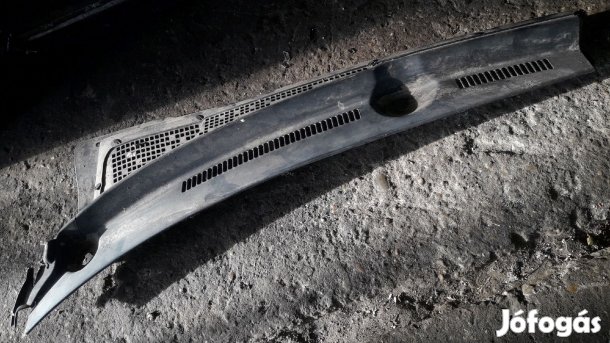 Honda Civic VII ES9 Levélrács