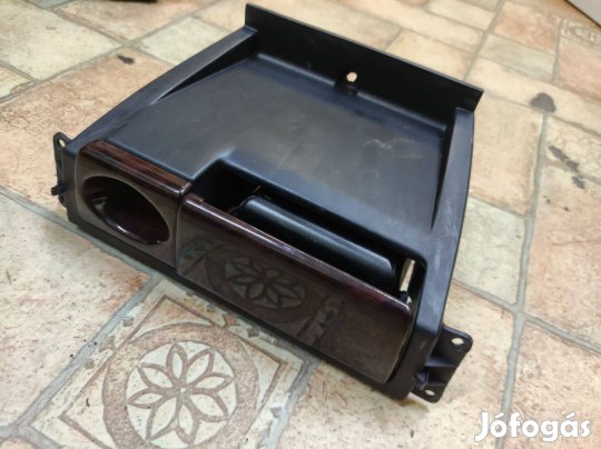 Honda Civic VI 6 gen 95-2001 MB hamutartó szivargyújtó