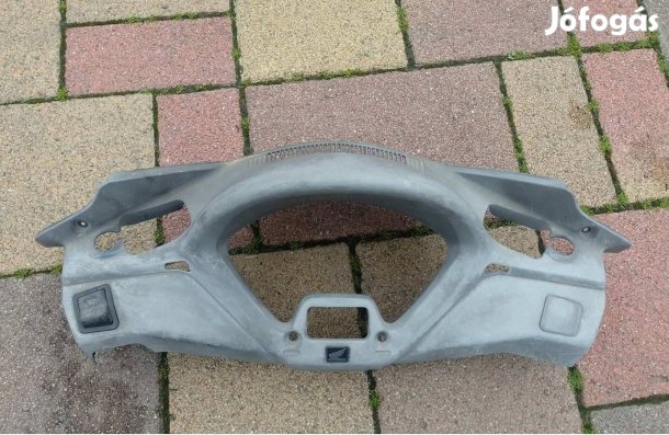 Honda Fes 125-150 Pantheon 2003-2005 kormány idom felső