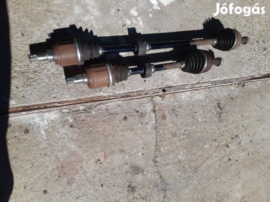 Honda Frv 1.7 féltengelyek