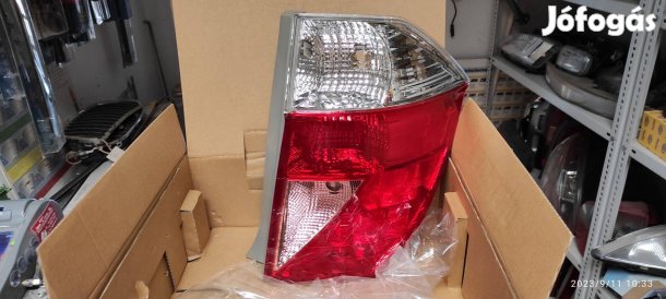 Honda Frv hátsólámpa jobb 2004 -