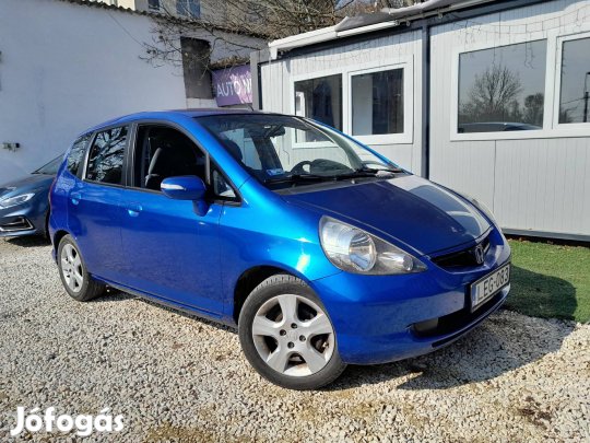 Honda Jazz 1.4 LS My. 2005 digitklíma. mo-i 2.t...