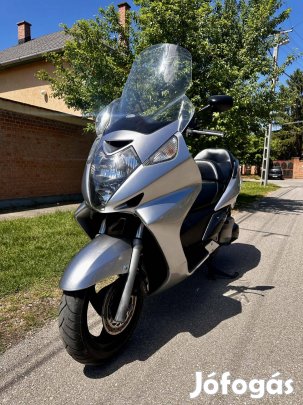 Honda Silver Wing 400