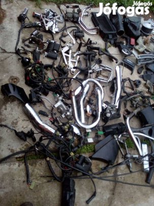 Honda VT 500 alkatrész , hűtő