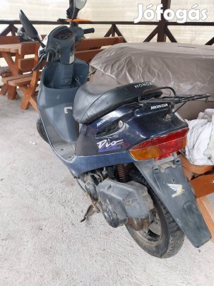 Honda dio robogó eladó