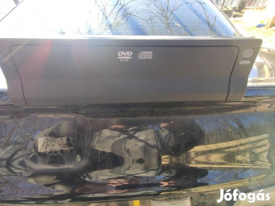 Honda gyári CD tár 