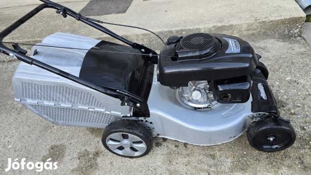 Honda motoros fűnyíró 