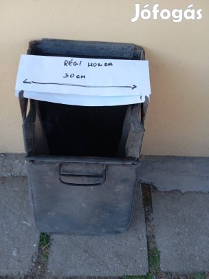 Honda szürke 160 cm3 fűgyőjtöje