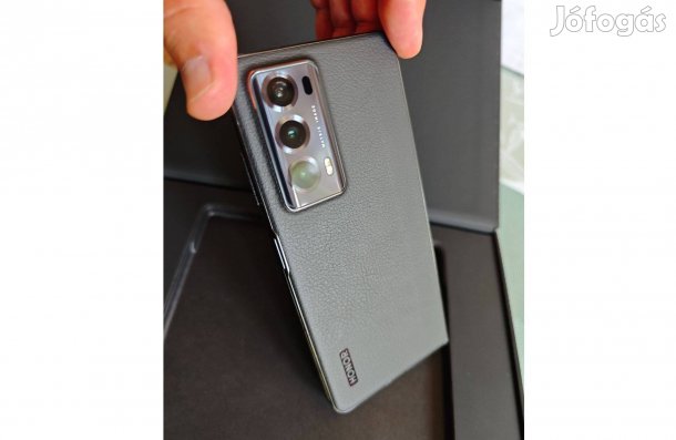 Honor Magic V2 16/512GB - fekete Bőr kivitel - új áll - Csere is lehet