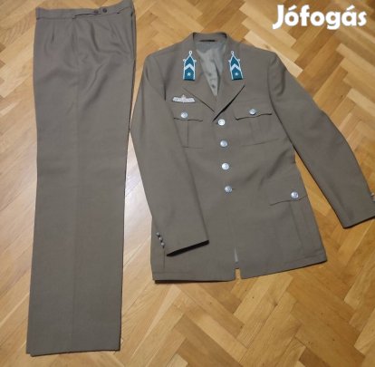 Honvédségi társasági!