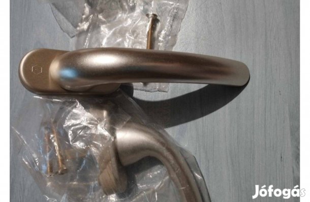 Hoppe ablakfélkilincs pezsgő színű