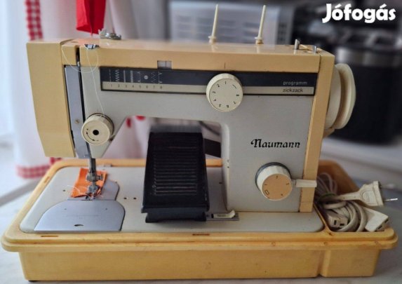 Hordozható Naumann varrógép