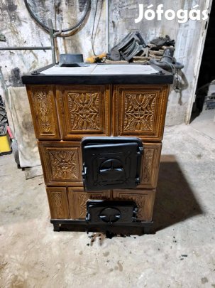 Hordozható és beépített cserépkályha 