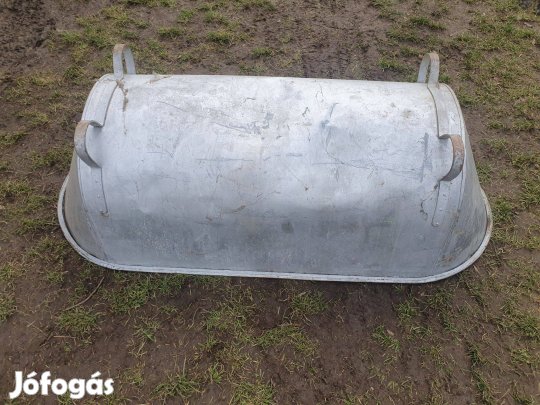 Horganyzott lemez kád fürdőkád ló itató