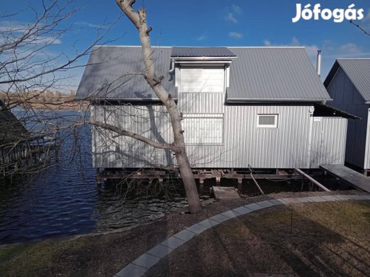 Horgász stég Tatabánya