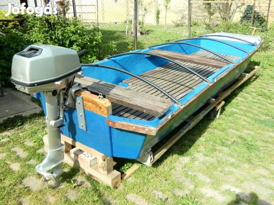 Horgászcsónak / üvegszálas 4,5x1,2m /