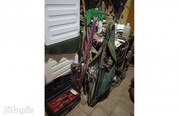 Horgászfelszerelés egyben hagyatékból botok.szák.merítő