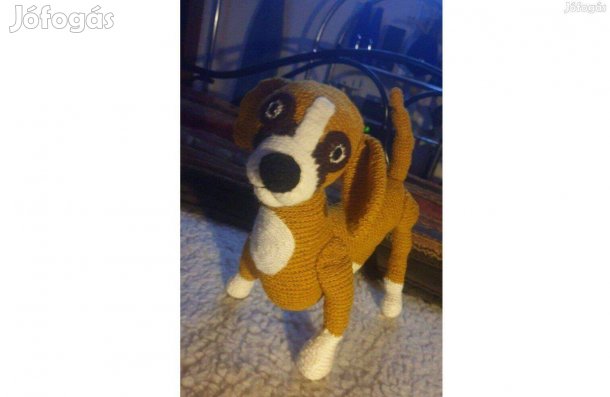 Horgolt Brúnó kutya eladó