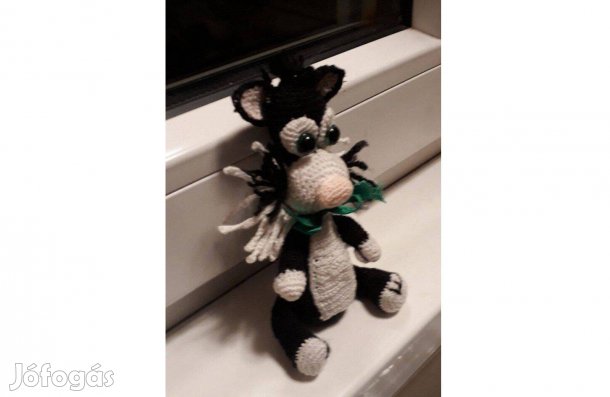 Horgolt Sylvester cica eladó