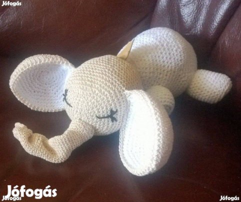 Horgolt elefánt eladó