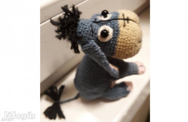 Horgolt füles eladó