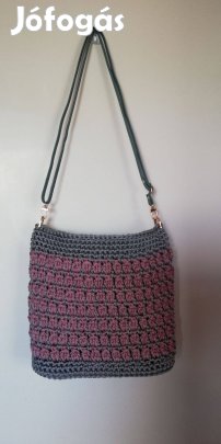 Horgolt kézitáska
