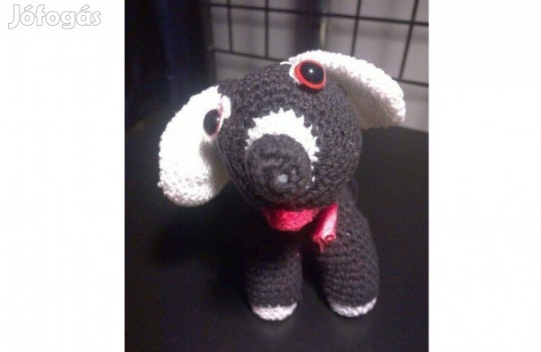 Horgolt kutya eladó