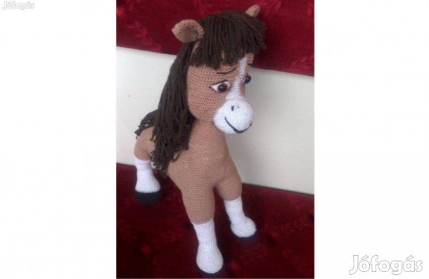 Horgolt ló figura eladó