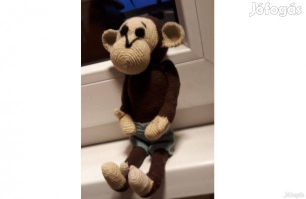 Horgolt majom eladó