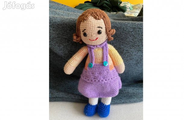 Horgolt plüss - kislány