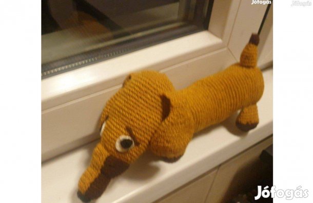 Horgolt tacskó kutya eladó