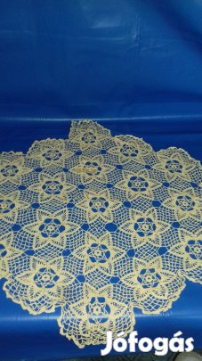Horgolt terítő 14db