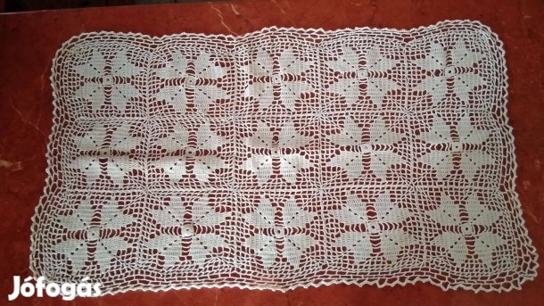 Horgolt teritő - új - 65 x 38 - hibátlan