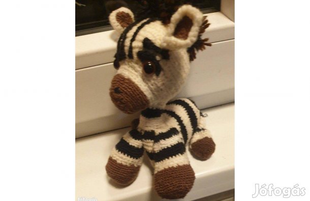 Horgolt zebra eladó