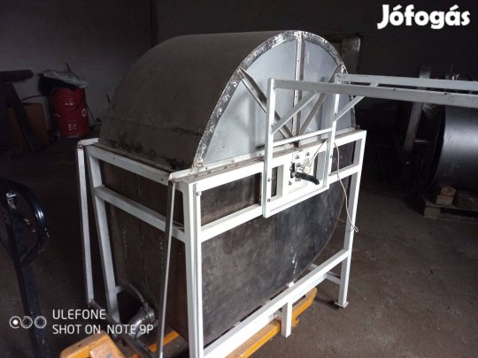 Horizontális elrendezésű pergető