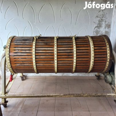 Horizontális szőlőprés