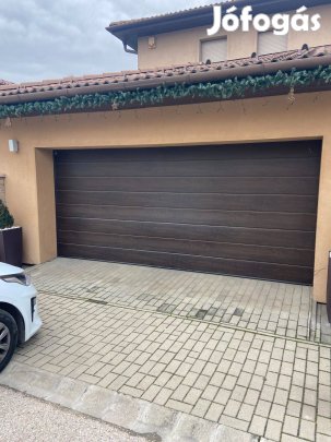 Hörmann szekcionált garázskapu