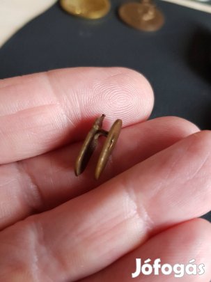 Horthy korabeli csendőr gomblyuk jelvény