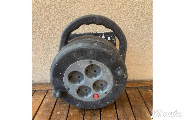 Hosszabbító Kábeldob 7,5 m 3x 1,5 mm