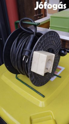 Hosszabbító gumikábel dobbal, 30m 220V-os