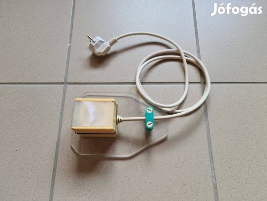 Hosszabbító kábel 1, 5 m, fröccsenő víz védett hálózati csatlakozó