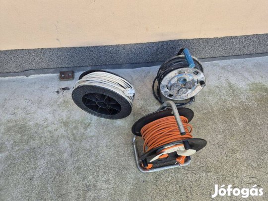 Hosszabítók kábeldobon