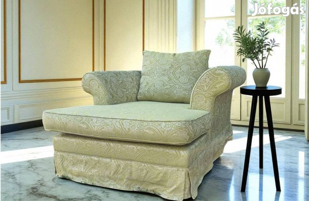 Hosszított, Chaiselongue típusú mega fotel brokád stílusú kárpittal