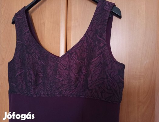 Hosszú, széles pántos ruha